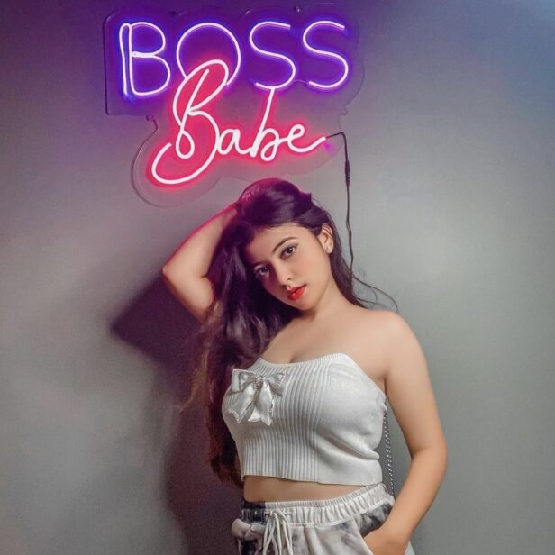 Boss Babe Neon Sign - Neon Sign Board - Neon Sign