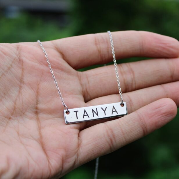 Personalized Unisex Laser Engraved Horizontal 2D Bar Necklace - Customized Necklace - Name Necklace - Gift For Girls - Gift For Him