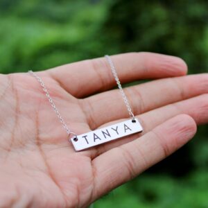 Personalized Unisex Laser Engraved Horizontal 2D Bar Necklace - Customized Necklace - Name Necklace - Gift For Girls - Gift For Him