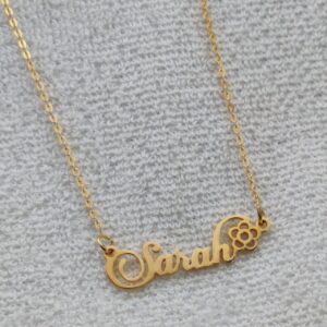 Customized Metal Necklace - Personalized Name Necklace - Flower Necklace - Customized Necklace - Name Necklace - Customized Locket