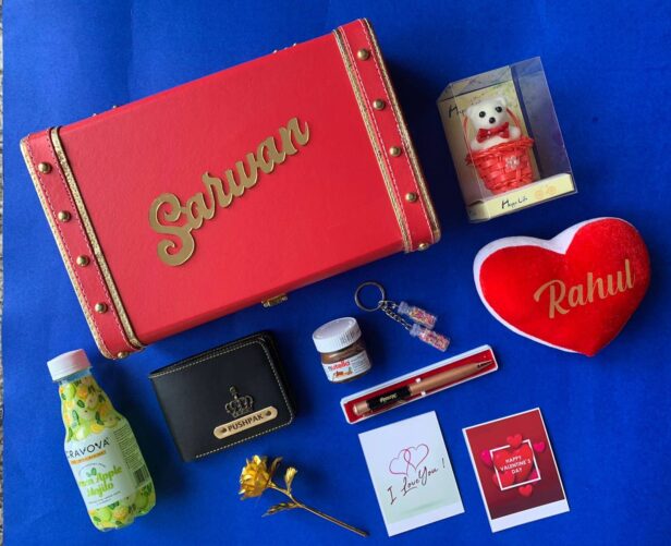 Valentine Trunk Hamper For Him - Valentine's Day Gift - Customized Valentine's Day Gift For Boy - Gifts For Him - Valentine's Day Hamper