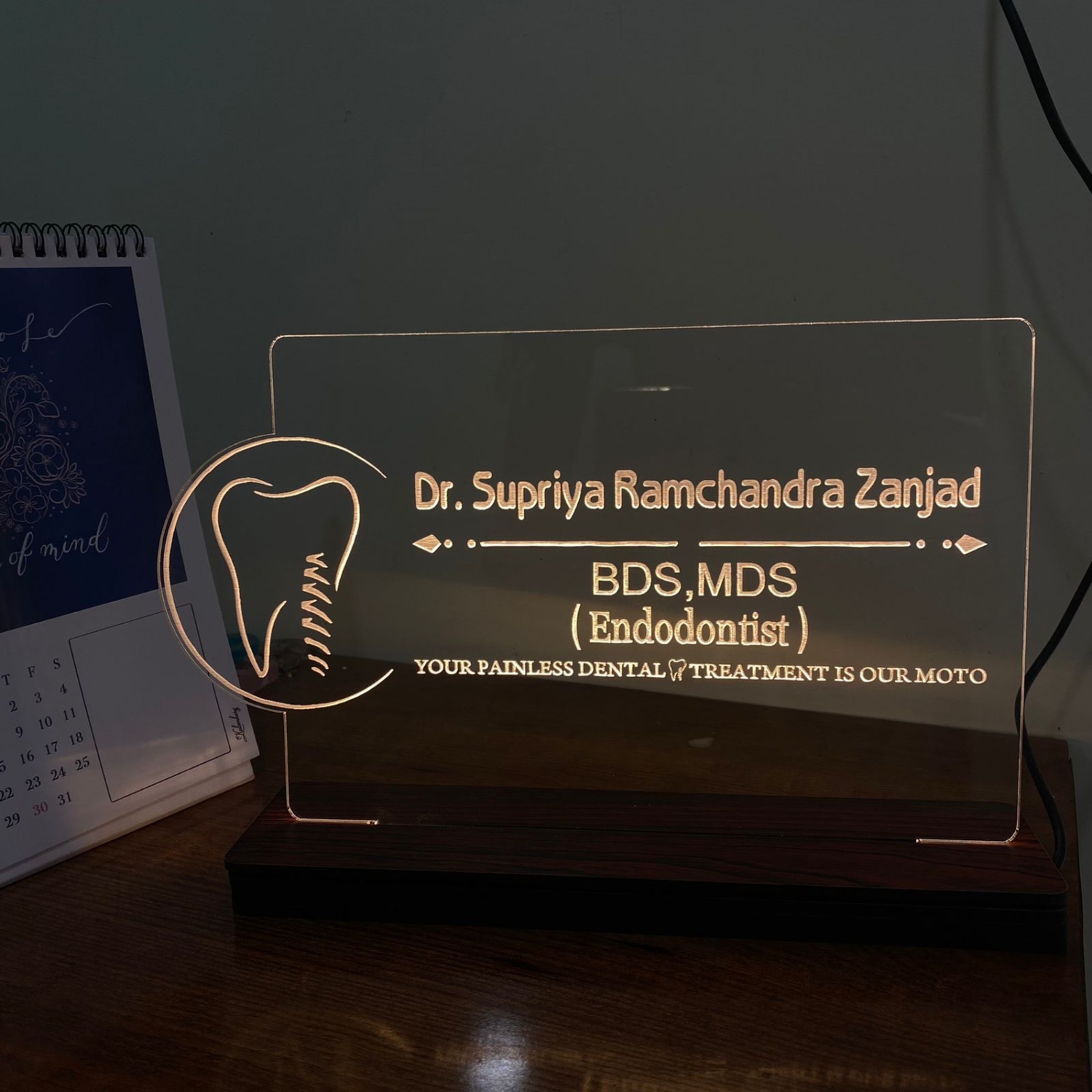 Best Gift For Doctors - Personalized LED Name Plate For Dentist - Corporate Gifts - Personalized Gifts For Dentist (1)