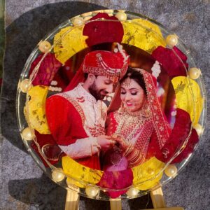 Rose Preservation - Varmala Preservation Personalized Resin Table Top With LED - Resin Photo Frame
