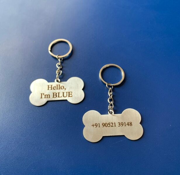 Who doesn't love presents and snuggles? Get your pet a Personalised Tag, that is his/her identity, and see them flaunt it like nobody’s business!