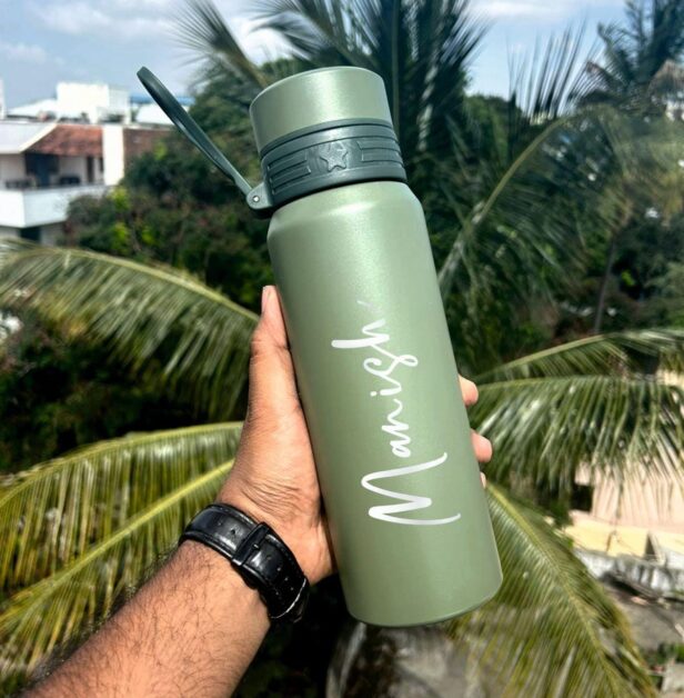 Personalized stainless Steel bottle with name 800 ml available in 3 different colors. Best for gifting and personal use. This bottle is fully customizable any name or any text can be added. It's flask technology keeps water hot or cold for up-to 4-6 Hours.