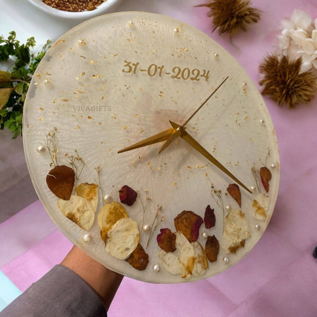 Picture of Leibal — Noa Coffee Table & Ottomans