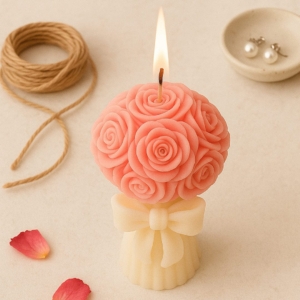Pink Rose Bouquet Scented Candle - Romantic Home Decor & Valentine's Day Gift