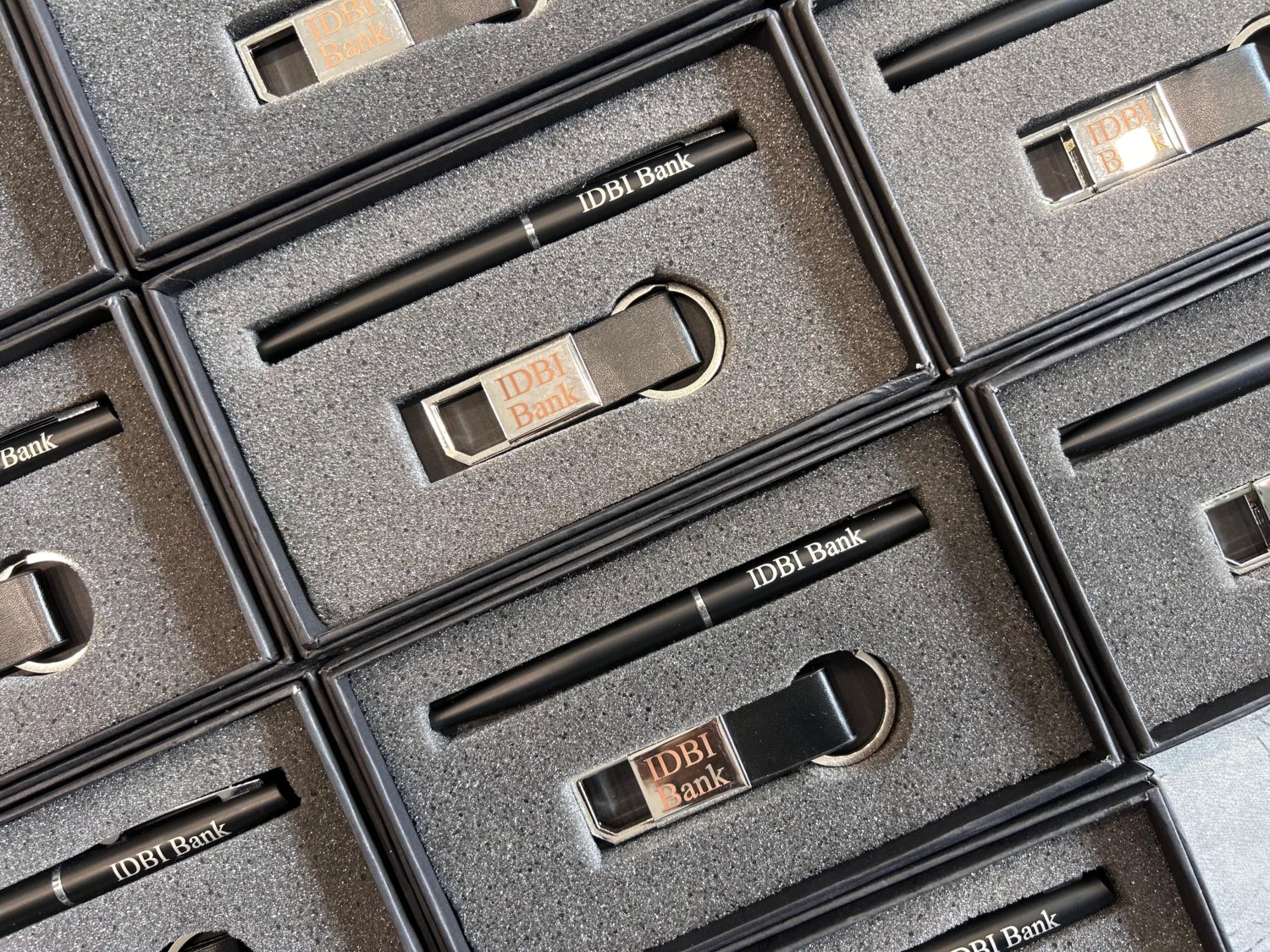 pen and keychain combo 03