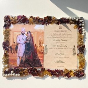 Varmala Preservation In Rectangular Zigzag Frame