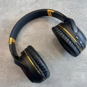 Personalized Premium Wireless Over-Ear Headphones - Perfect For Gifting