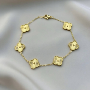Gold Textured Clover Bracelet - Dainty Link Jewellery with Good Luck Charm
