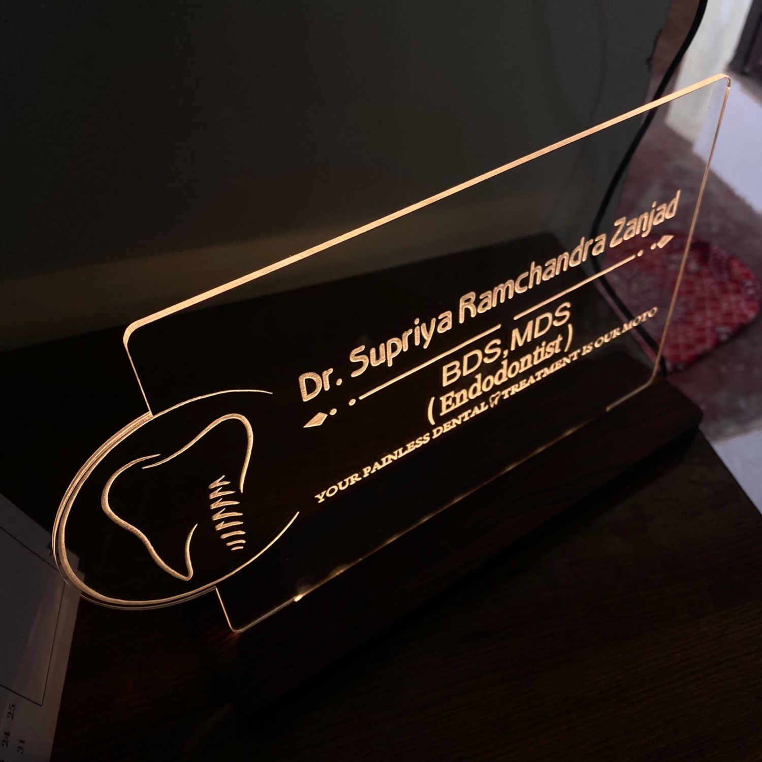 Best-Gift-For-Doctors-Personalized-LED-Name-Plate-For-Dentist-Corporate-Gifts-Personalized-Gifts-For-Dentist-2.jpg