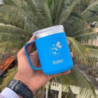 Perfect for your cuppa on the go, the elegant travel mug is designed to fit in the cupholder of most cars. The leak proof lid has a tight seal to keep the beverages secure. And of course, it retains the heat or cold, keeping your drink at just the temperature you like it for a truly satisfying experience.